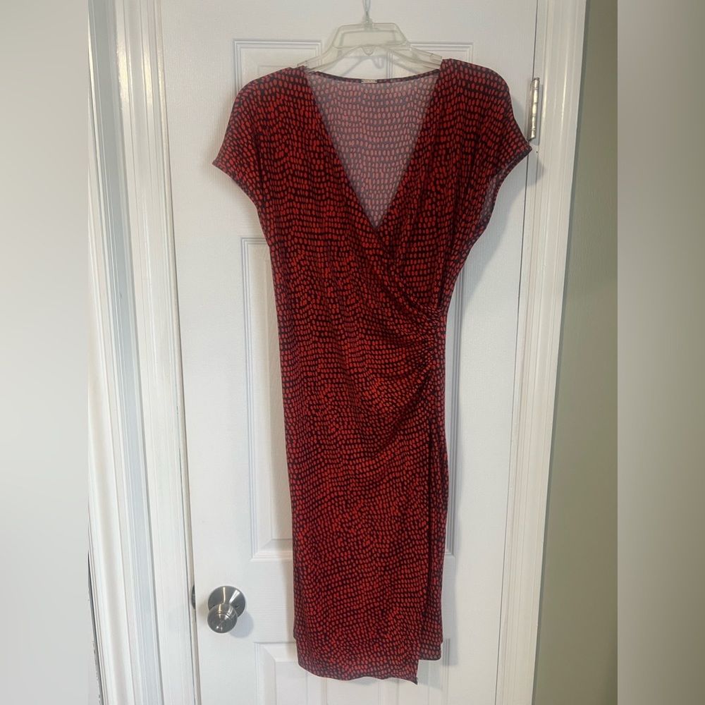 Women’s Faux wrap Tahari dress